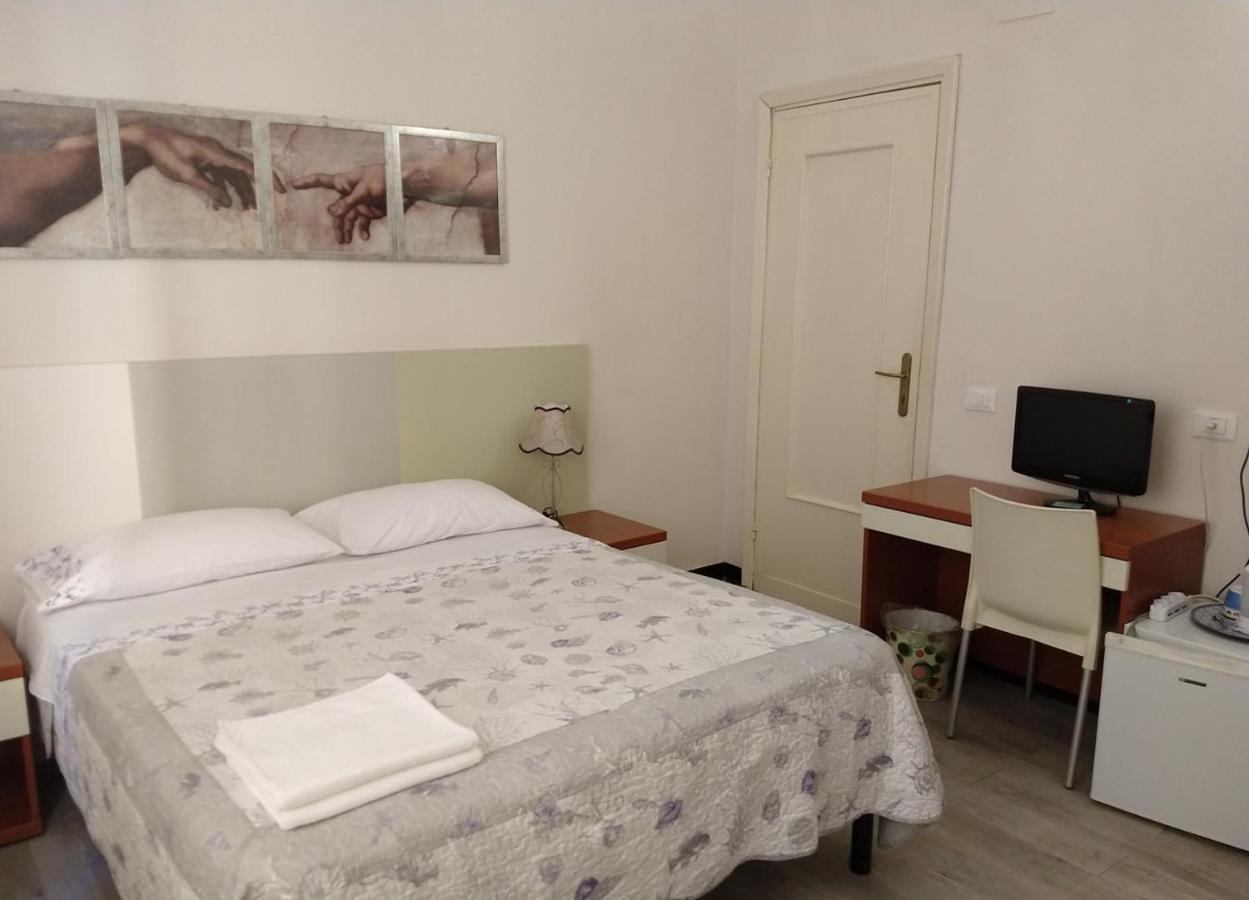 Affittacamere La Spezia Inn ภายนอก รูปภาพ