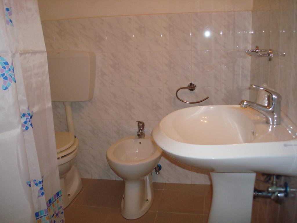 Affittacamere La Spezia Inn ห้อง รูปภาพ