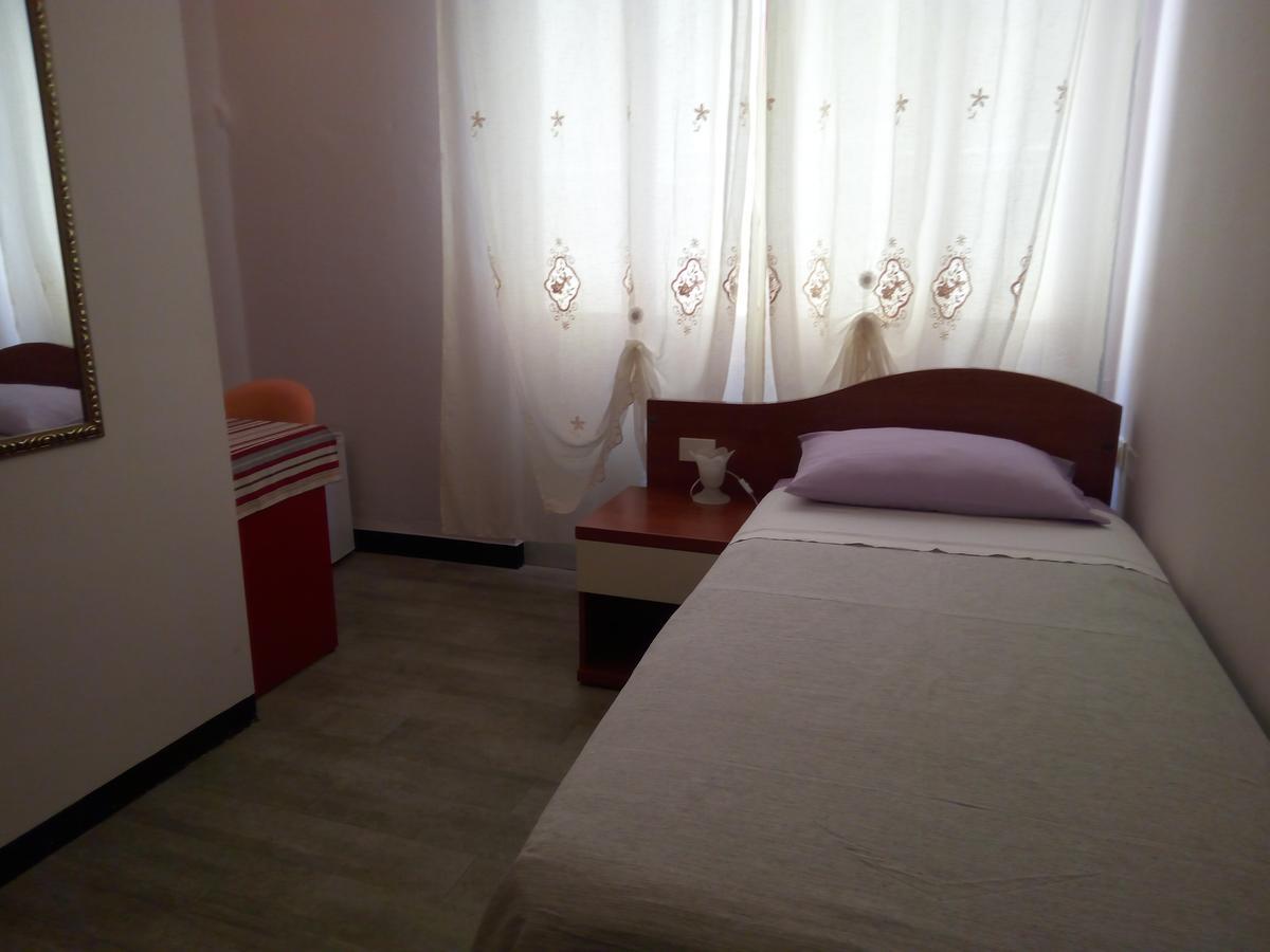 Affittacamere La Spezia Inn ภายนอก รูปภาพ